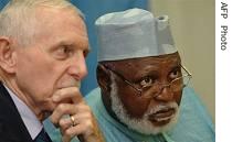 Former Nigerian President Abdusalami Abubakar (R), special representative to UN secretary-general, William Lacy Swing, at a press conference in Kinshasa, November 5, 2006