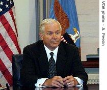 Robert Gates speaking to reporters in Brussels, 13 Jun 2007