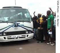 Police vehicle parades through Freetown in a peace rally, 01 Sep 2007   