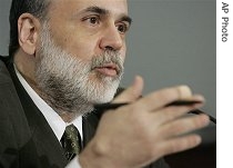 Ben Bernanke testifies on Capitol Hill in Washington, before the House Budget Committee hearing on long-term fiscal challenges and the economy, 28 Feb 2007